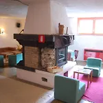Rezia 3*