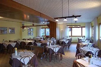 Hotel Rezia 3*